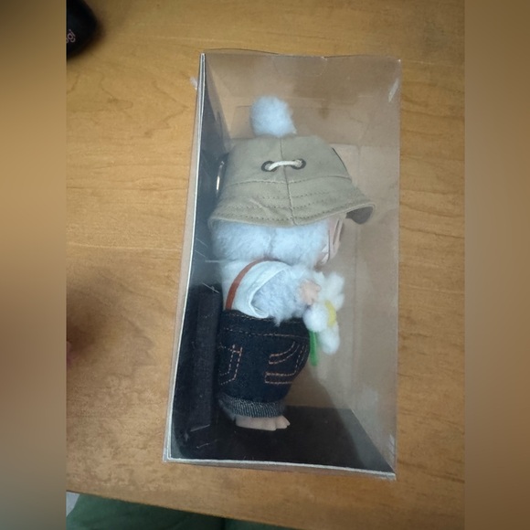 💛Authentic Pop Mart, The Monsters Fall In Wild Vinyl Plush Pendant Labubu - Picture 3 of 7